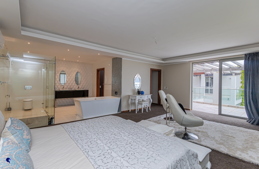 6 Bedroom Property for Sale in Myburgh Park Western Cape